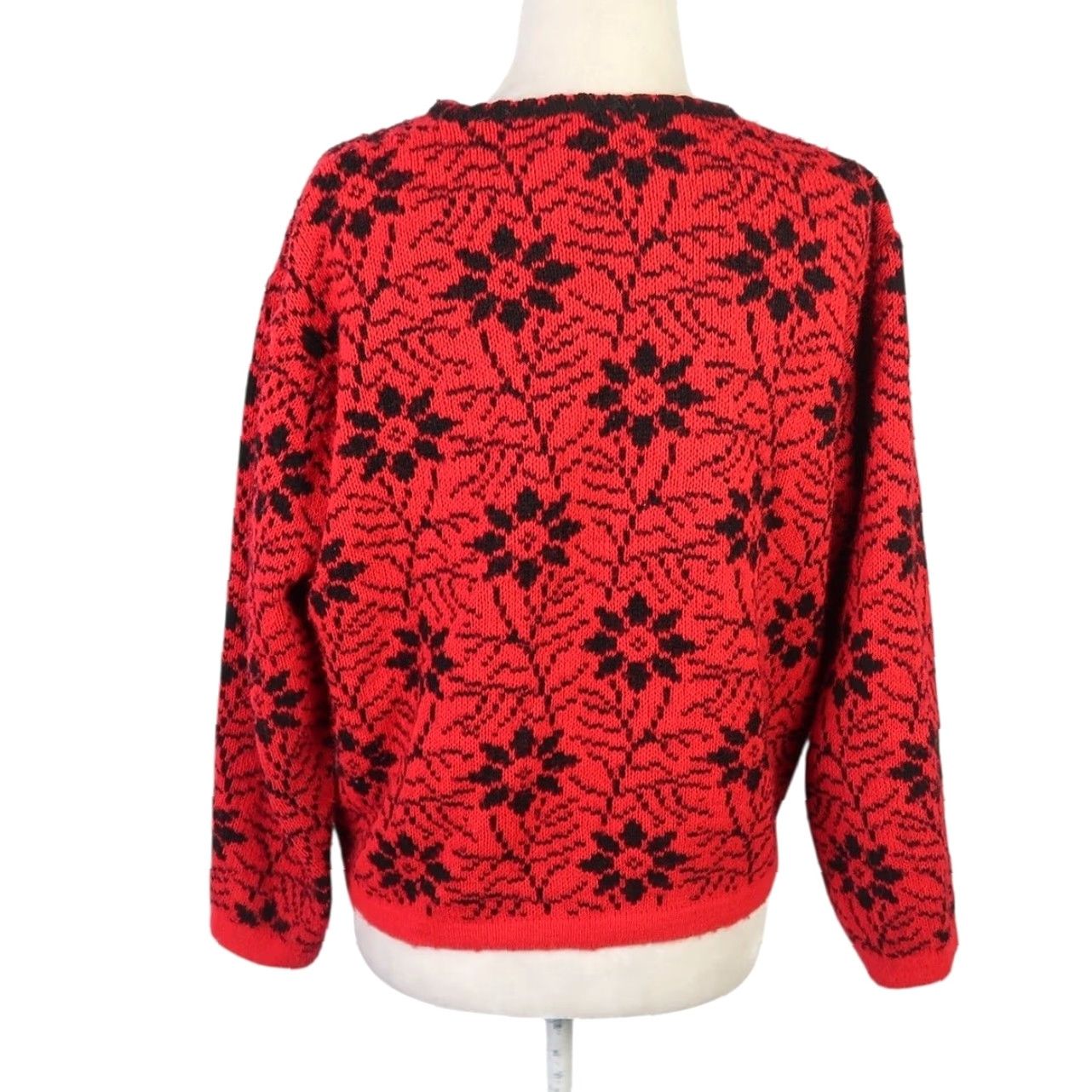 Brandblack VINTAGE 80s Bayer Red Black Floral Knit Cardigan Sweater L Women Long Sleeve Knit Acrylic Fall Winter Casual Size L / US 10 / IT 46 - 4 Thumbnail