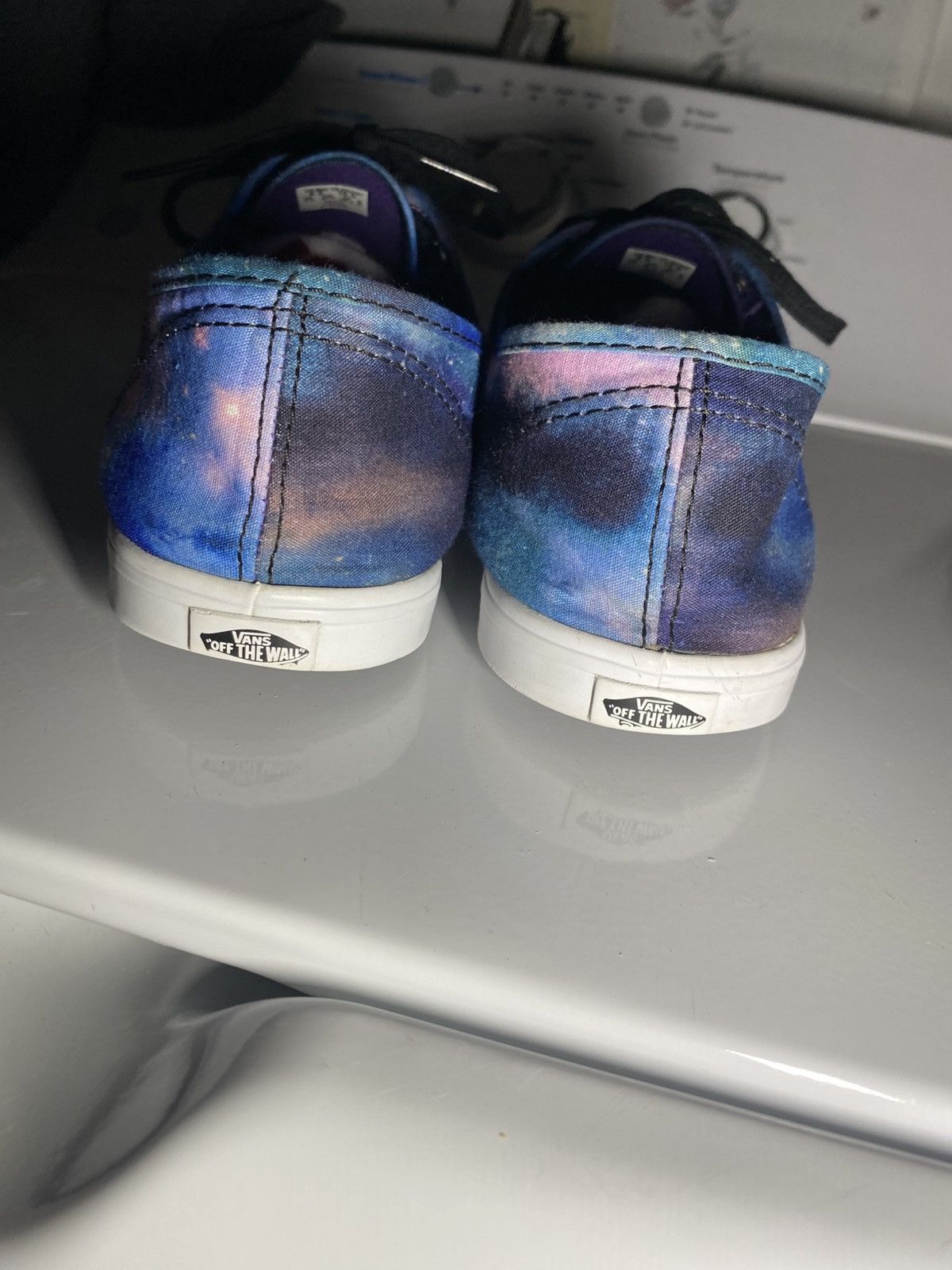 Vans Vans Authentic Galaxy Low Top Lace Up Size US 8.5 / EU 41-42 - 4 Thumbnail