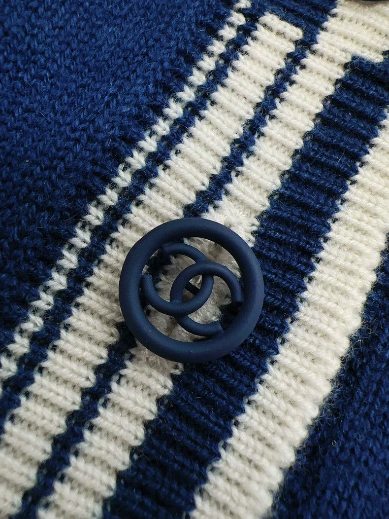 Chanel Chanel 19p blue stitching white edge letter logo knitted c Size XS / US 0-2 / IT 36-38 - 4 Thumbnail