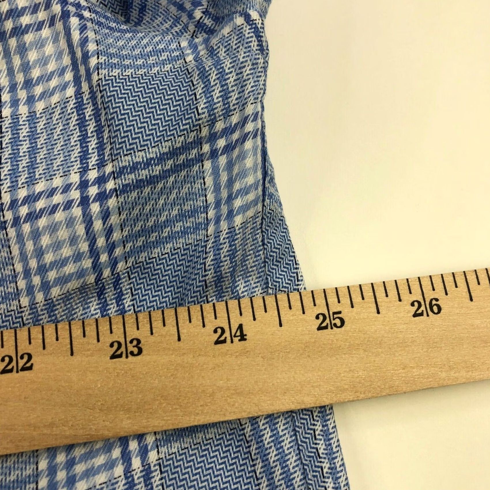 BUGATCHI VINTAGE? No — Answered: Bugatchi Shaped Fit NO TAG 16.5 / 37 Mens Button Front Long Sleeve Dress Shirt Size 46R - 3 Thumbnail