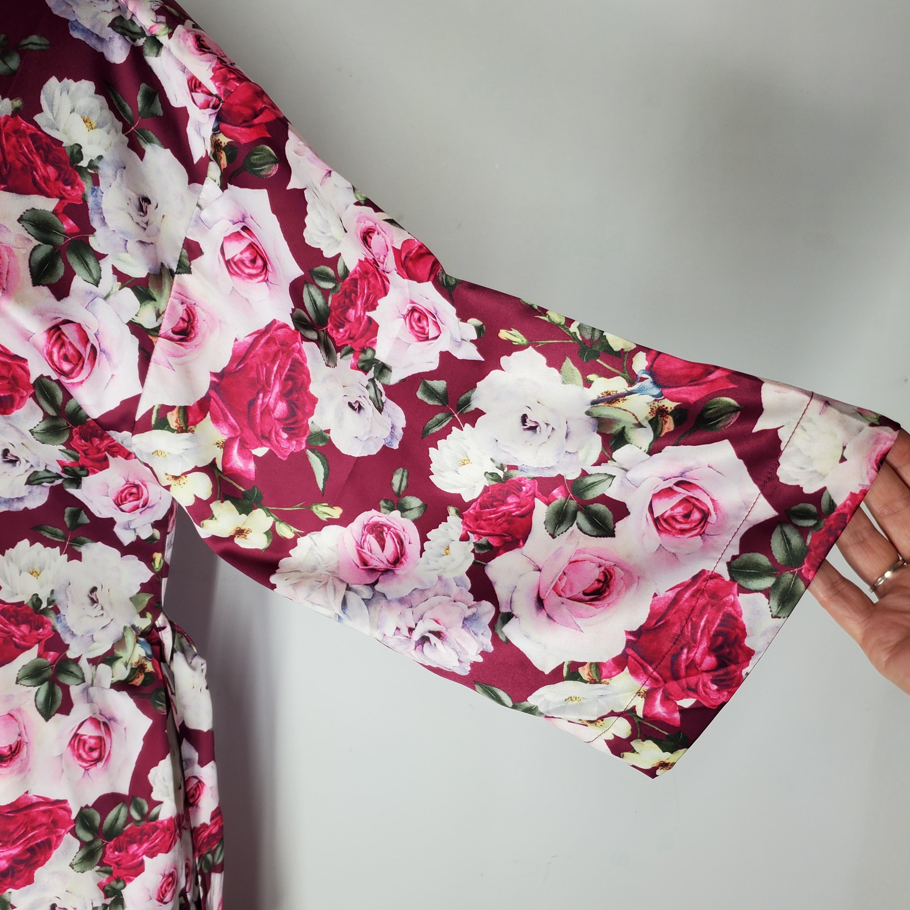 Other Flora Nikrooz Size M/L Robe Satin Rose Floral Pink Burgundy Size ONE SIZE - 6 Thumbnail