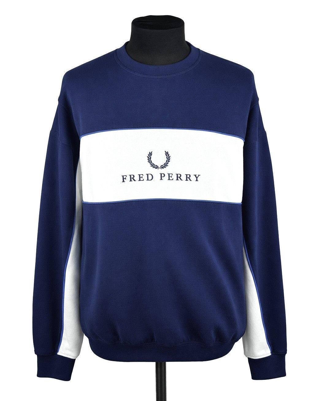 Fred Perry Vintage Fred Perry Blue Sweatshirt XL Crewneck Big Logo Size US XL / EU 56 / 4 - 1 Thumbnail