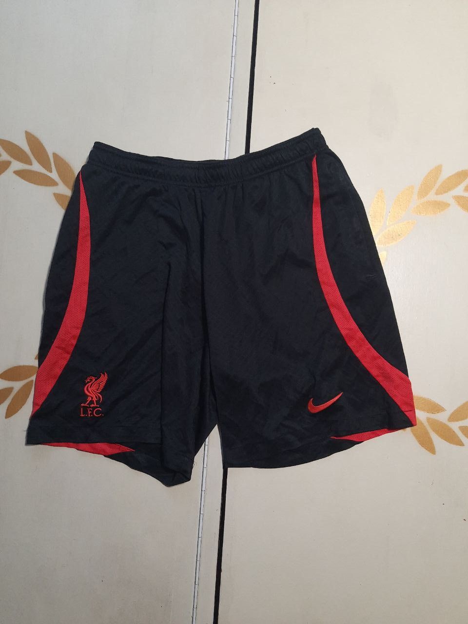 Nike Nike Liverpool FC Kit 2022-2023 Size US M / EU 48-50 / 2 - 14 Thumbnail