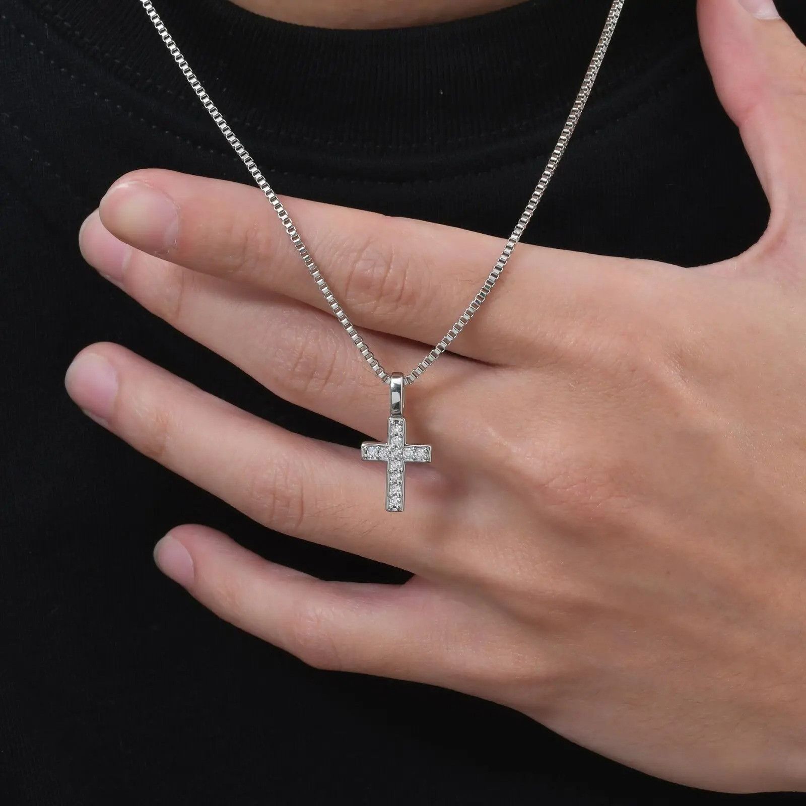 Jewelry Small Cross Necklace Size ONE SIZE - 1 Thumbnail