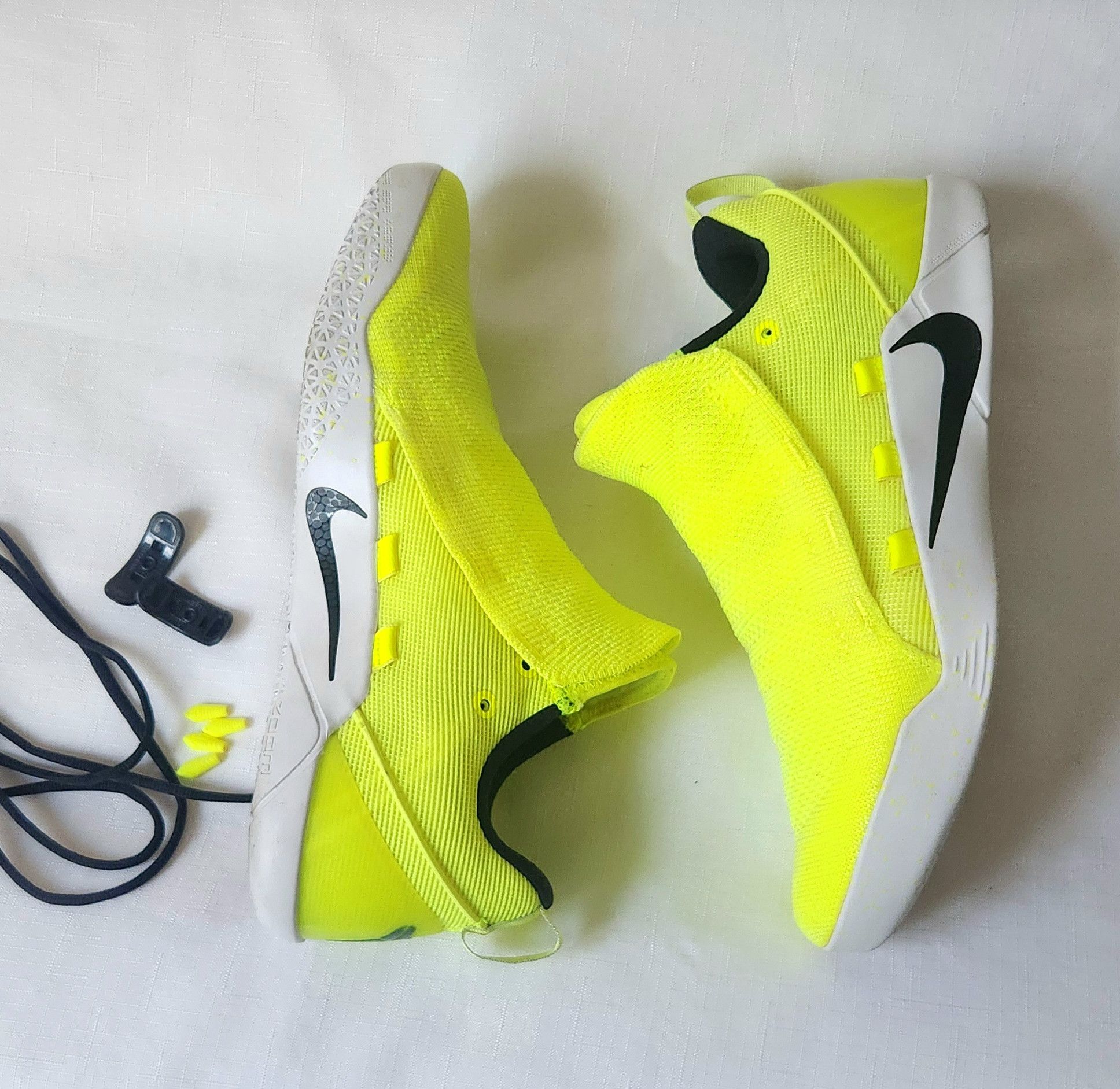 Nike Nike Kobe AD NXT Low VOLT Grinch 916832-710 Basketball SZ 12 Size US 12 / EU 45 - 7 Thumbnail