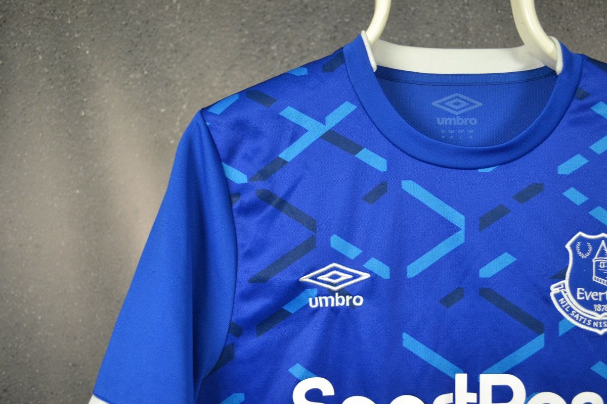 Umbro Everton FC Toffees 2019 2020 home soccer jersey Umbro Size US M / EU 48-50 / 2 - 4 Thumbnail