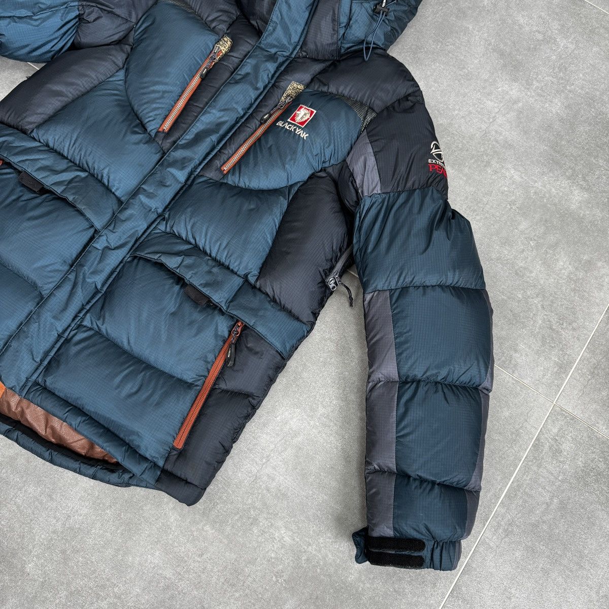 BLACKYAK Black Yak Namaste Extreme Peak Puffer Down Jacket Gorpcore Size US S / EU 44-46 / 1 - 7 Thumbnail