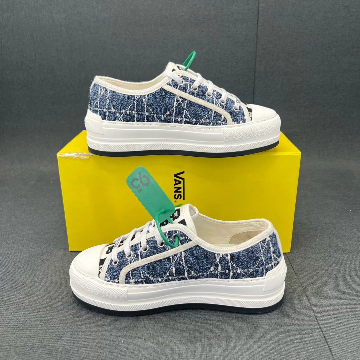 Dior DIOR Walk'n'Dior Platform Blue/White 35.5 Like New Size US 5 / IT 35 - 3 Thumbnail
