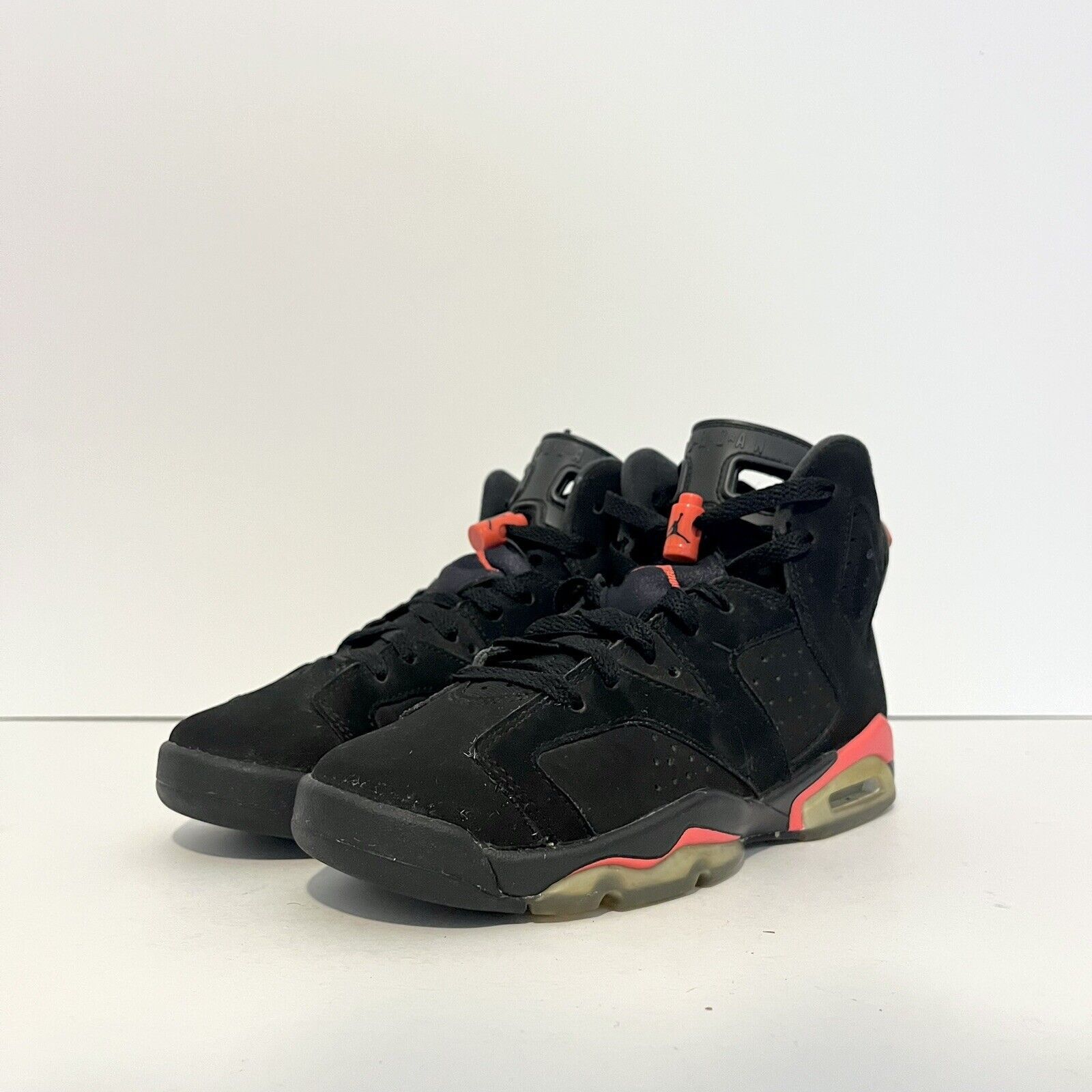 Nike 2014 Nike Air Jordan VI 6 Retro Infrared GS 384665-023 5.5Y Size US 7 / IT 37 - 2 Thumbnail