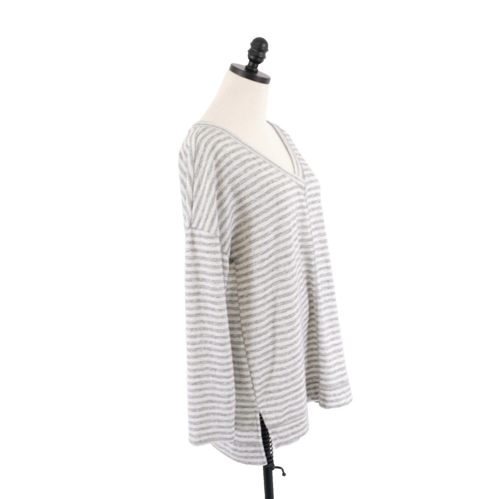Designer Cable & Gauge Large Cream Gray Striped V-Neck Side Slit Swea Size L / US 10 / IT 46 - 6 Thumbnail