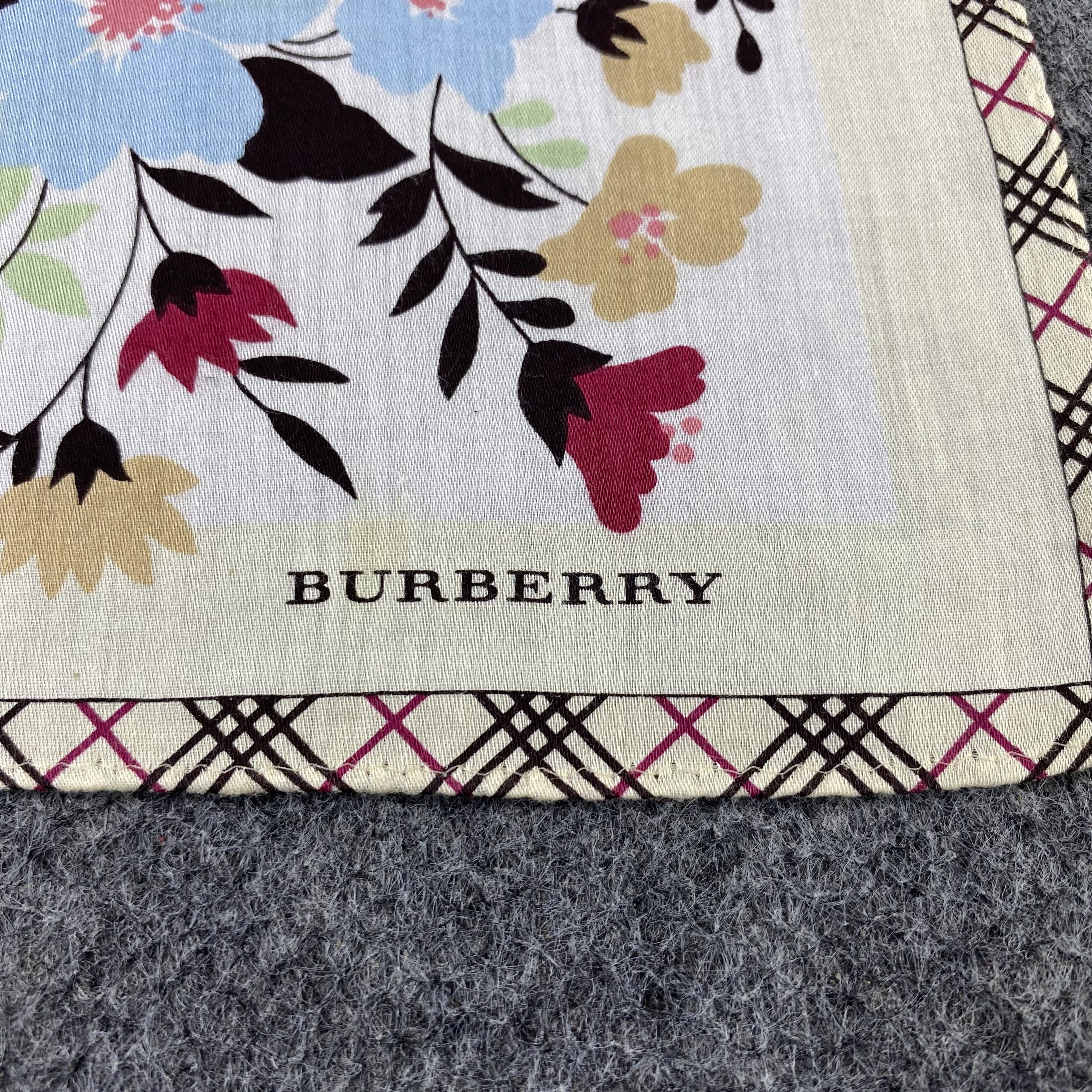 Burberry Burberry Handkerchief Neckerchief Bandana-B1936 Size ONE SIZE - 7 Thumbnail