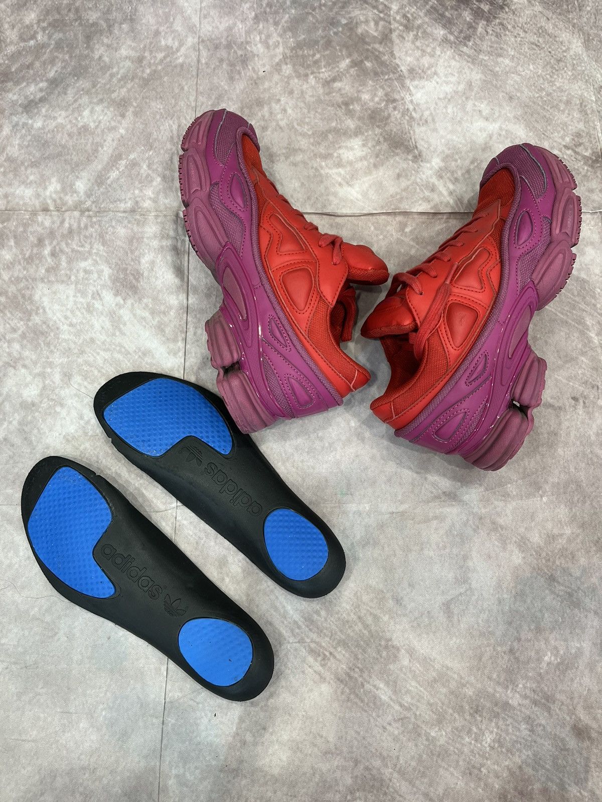 Adidas × Raf Simons Adidas x Raf Simons Ozweego Red/Purple (Size 38) Size US 7 / IT 37 - 8 Thumbnail