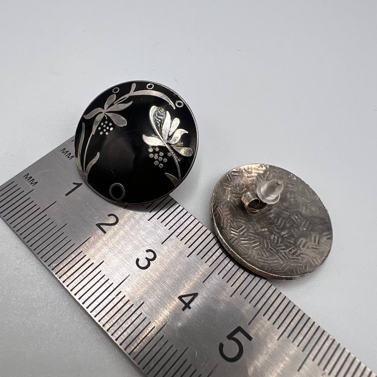 Vintage Vintage Puset Women's Jewelry Silver Earrings Black Enamel Size ONE SIZE - 7 Thumbnail