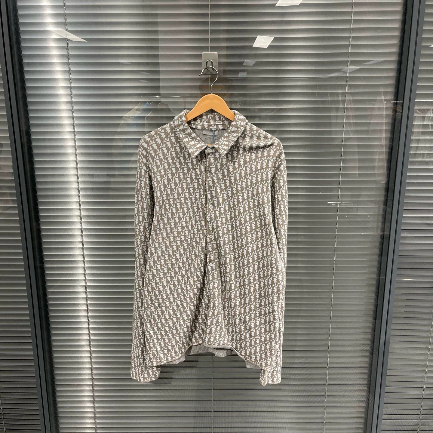 Dior Dior Oblique All Over Print Shirts XL Size US XL / EU 56 / 4 - 1 Thumbnail