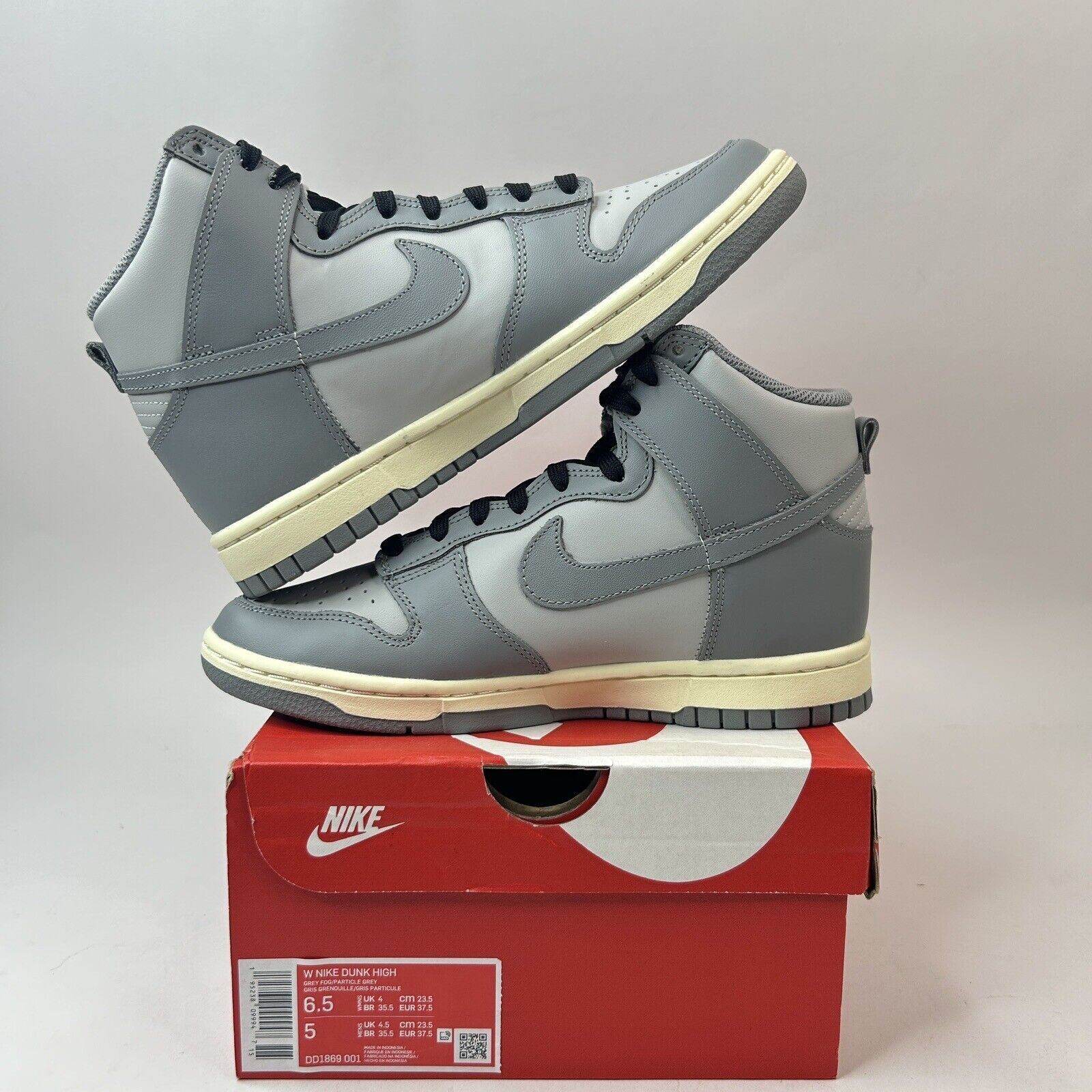 Nike Nike Dunk High WMNS “Aged Grey/Grey Sail” 2023 Size US 6.5 / IT 36.5 - 3 Thumbnail
