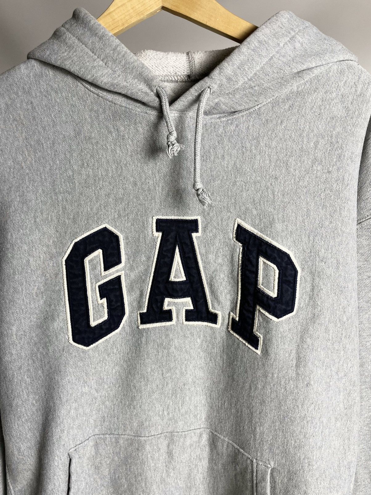 Gap VINTAGE 🐻‍❄️ GAP basic boxy fit centre logo Hoodie Size US M / EU 48-50 / 2 - 4 Thumbnail