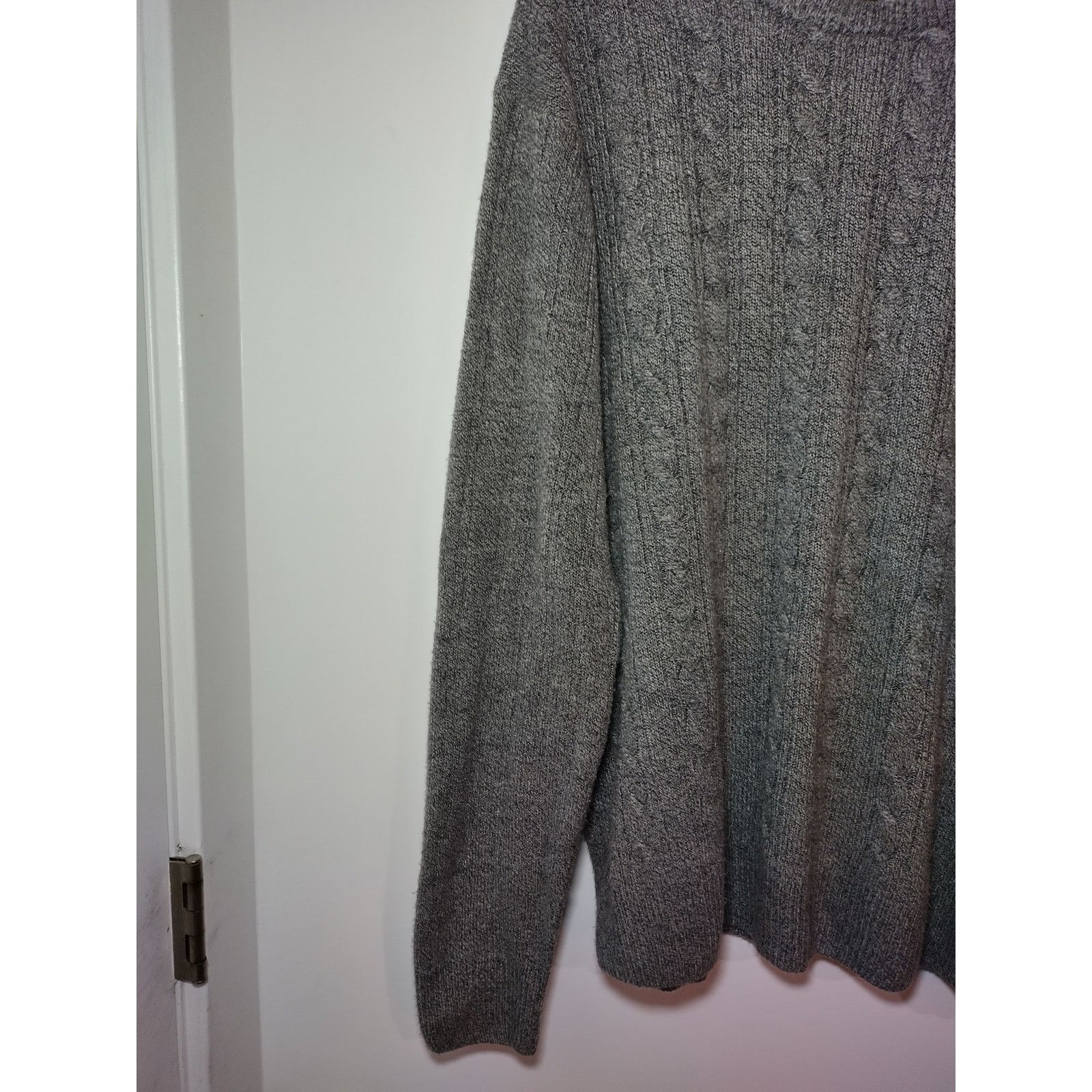Geoffrey Beene Geoffrey Beene Women Acrylic Sweater Knit Crew Neck Gray Lg Size L / US 10 / IT 46 - 3 Thumbnail