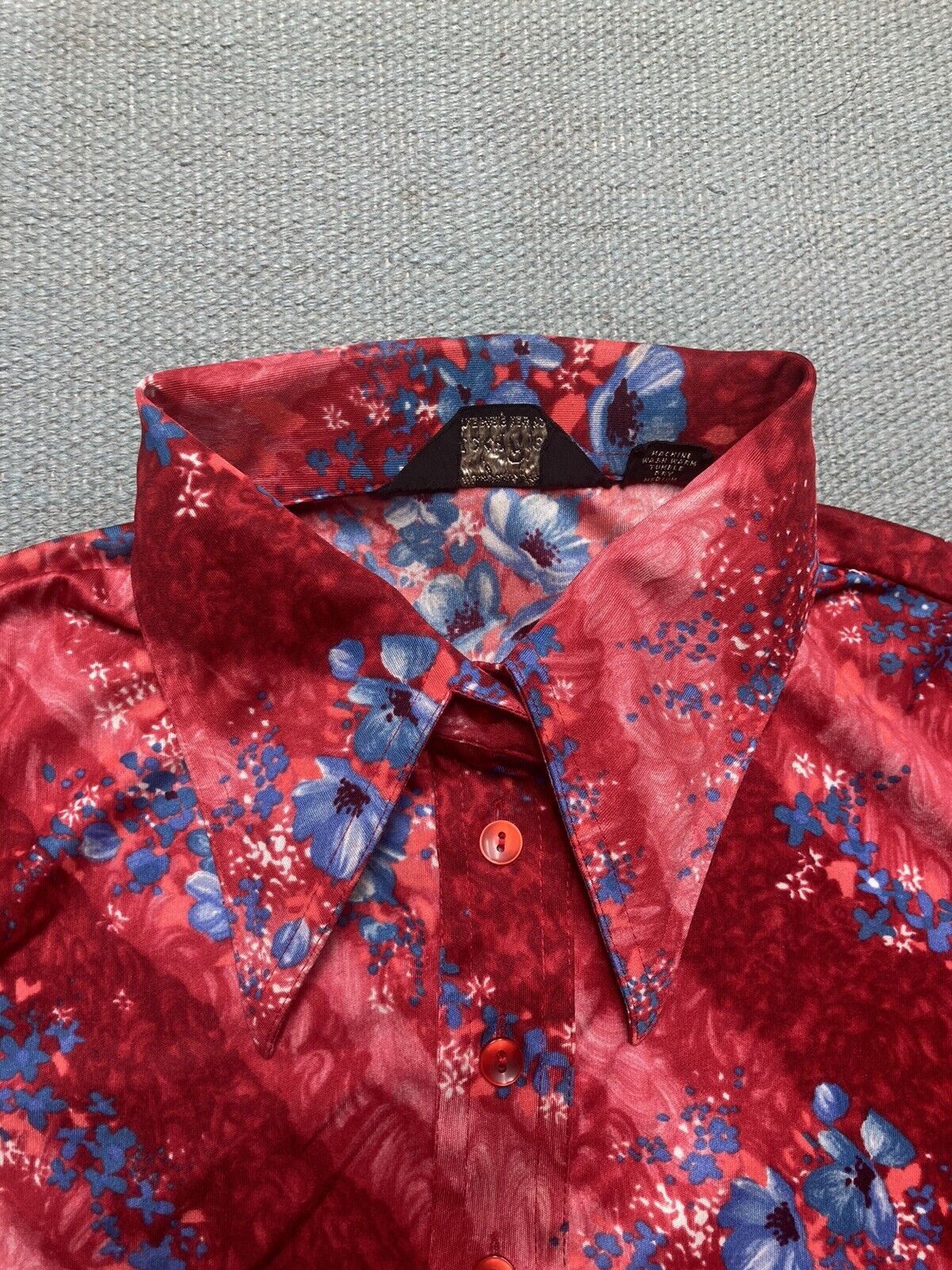 Vintage 70s polyester disco shirt popover flowers dagger mod women L Size US L / EU 52-54 / 3 - 4 Thumbnail