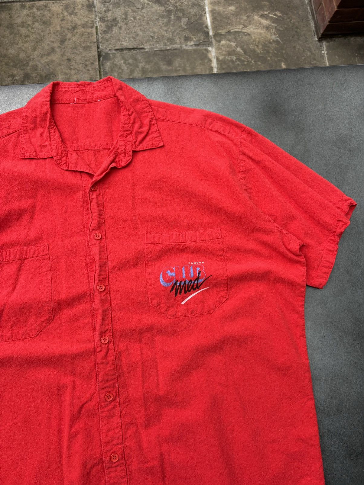 Other 1980s Vintage Shortsleeve Button Up Cancun Club Med Vacation Size US XL / EU 56 / 4 - 2 Thumbnail