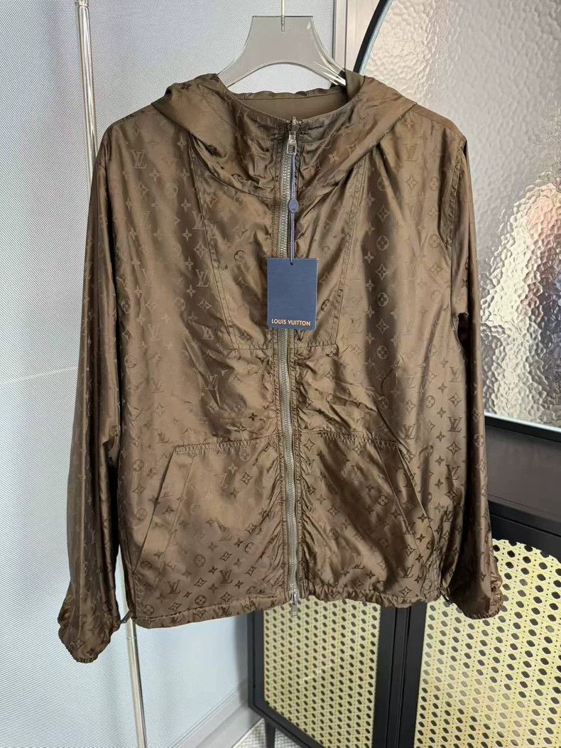 Louis Vuitton Louis Vuitton Reversible Logo Windbreaker Jacket - dmc Size US L / EU 52-54 / 3 - 1 Thumbnail