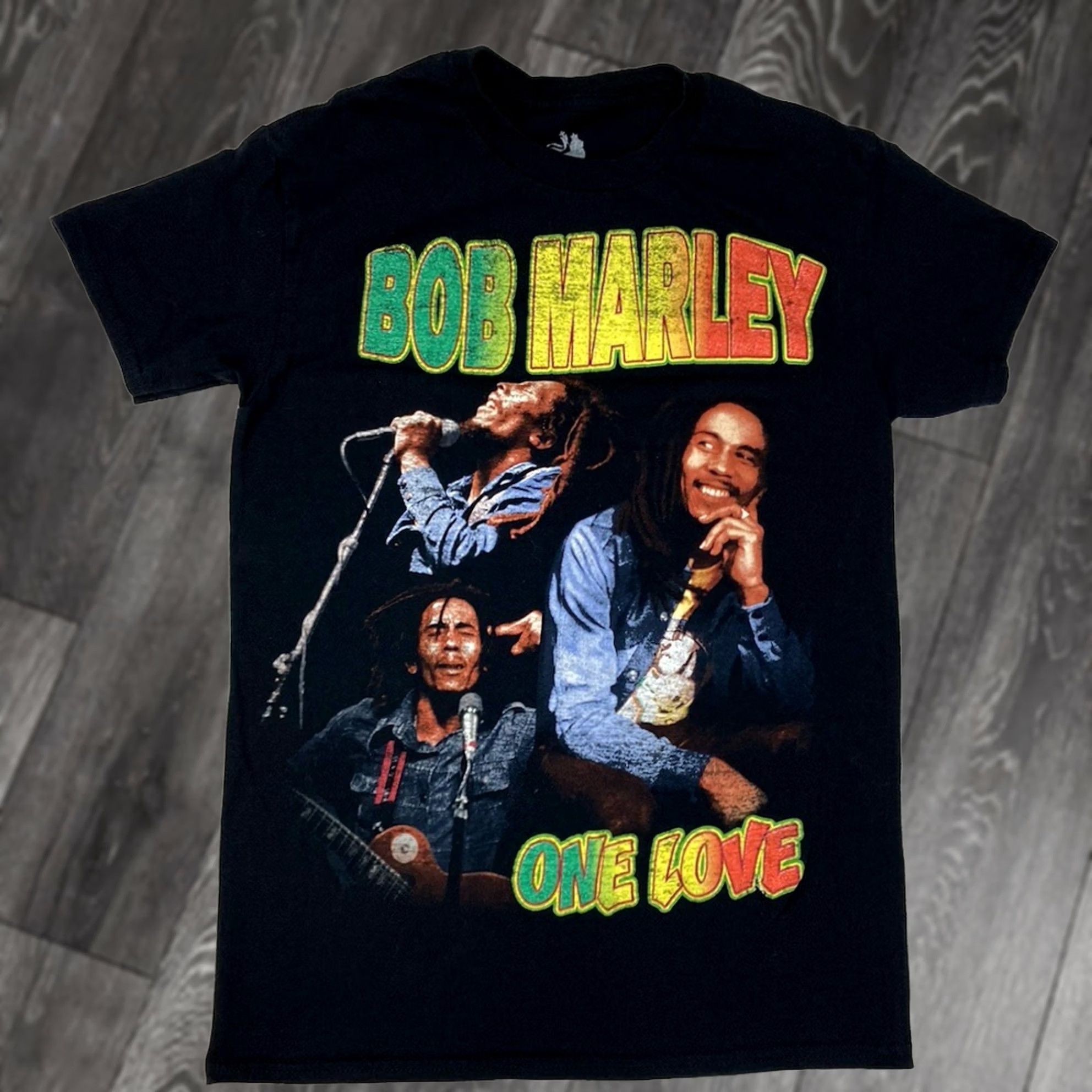 Vintage VINTAGE Bob Marley One Love Graphic T-shirt Women Small Black Short Sleeve Music Size S / US 4 / IT 40 - 1 Thumbnail