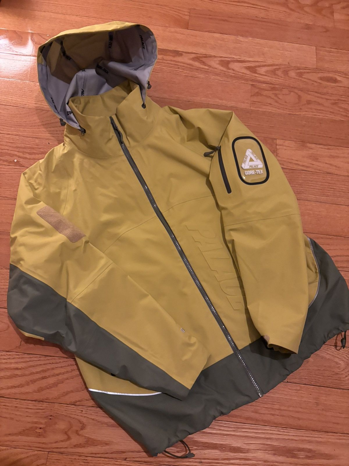 Palace Palace GORE-TEX 3L M-Tek Jacket Size US M / EU 48-50 / 2 - 8 Thumbnail