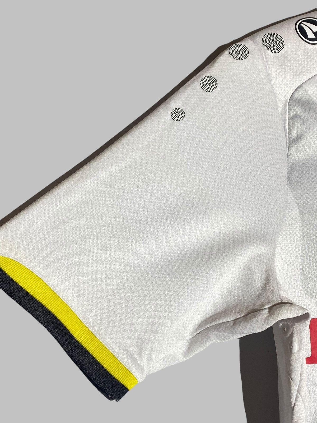 Honda Jako BSC Young Boys 2014/15 Third Football Shirt Size US S / EU 44-46 / 1 - 6 Thumbnail