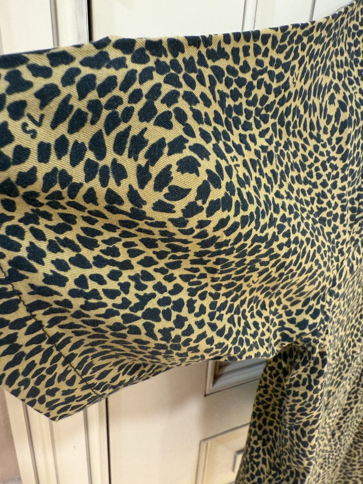 Saint Laurent Paris Leopard-print bowling shirt size L Size US M / EU 48-50 / 2 - 14 Thumbnail