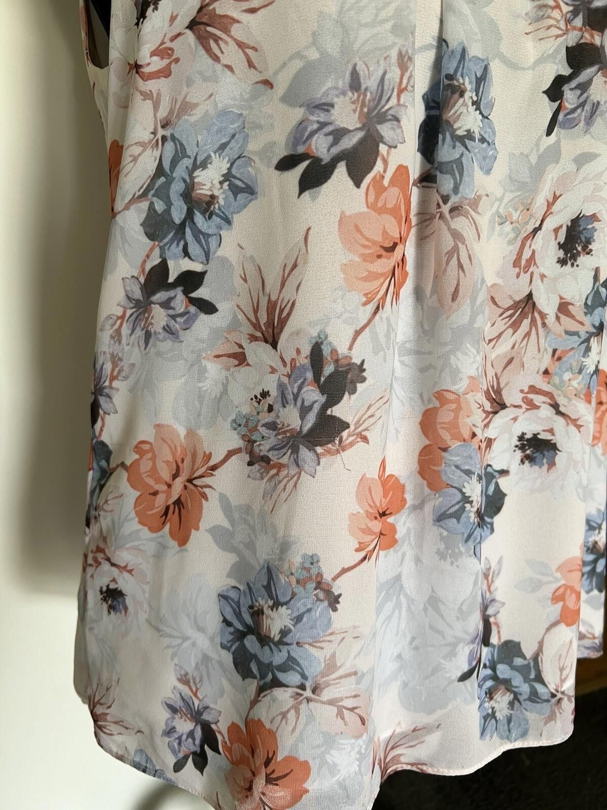 Designer Forever New Floral Singlet Sleeveless High Neck Size 8 (001) Size S / US 4 / IT 40 - 3 Thumbnail