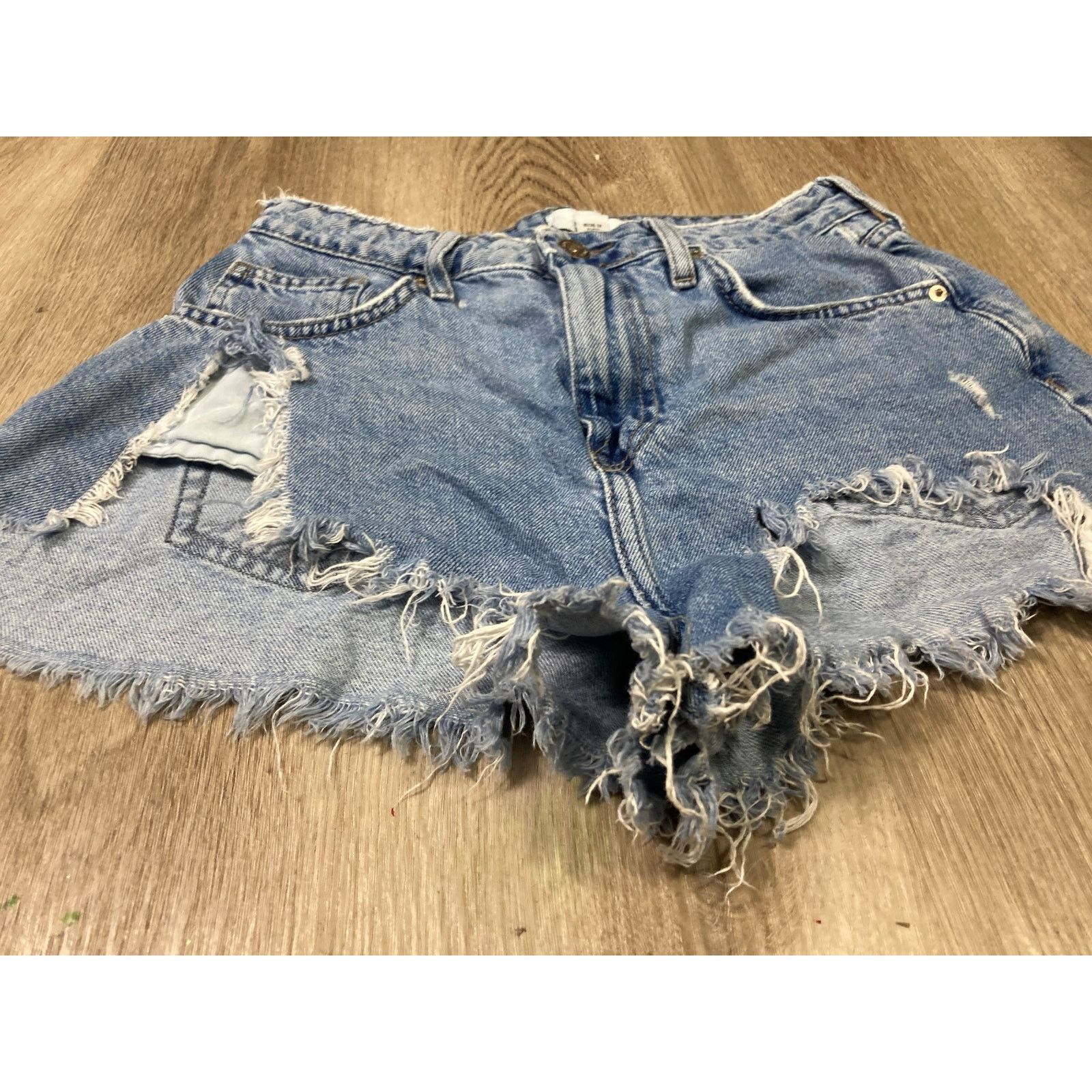 Forever 21 Forever 21 Women's Blue Distressed Denim Cutoff Shorts 27 Size 27" / US 4 / IT 40 - 3 Thumbnail