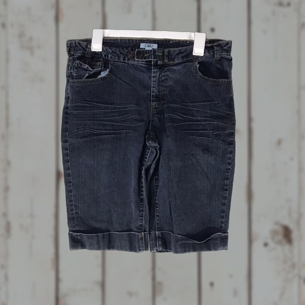 Vintage VINTAGE Cato Women's Bermuda Shorts Size 12 Denim Cuffed Fit Casual Summer Blue Size 34" / US 12 / IT 48 - 1 Thumbnail