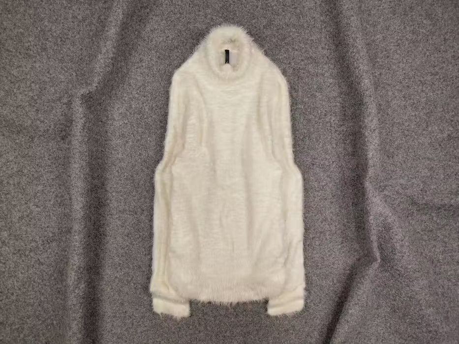 Japanese Brand Vintage Japanese Design Mohair Style fuzzy Sweater Y2K Style Size US M / EU 48-50 / 2 - 1 Thumbnail