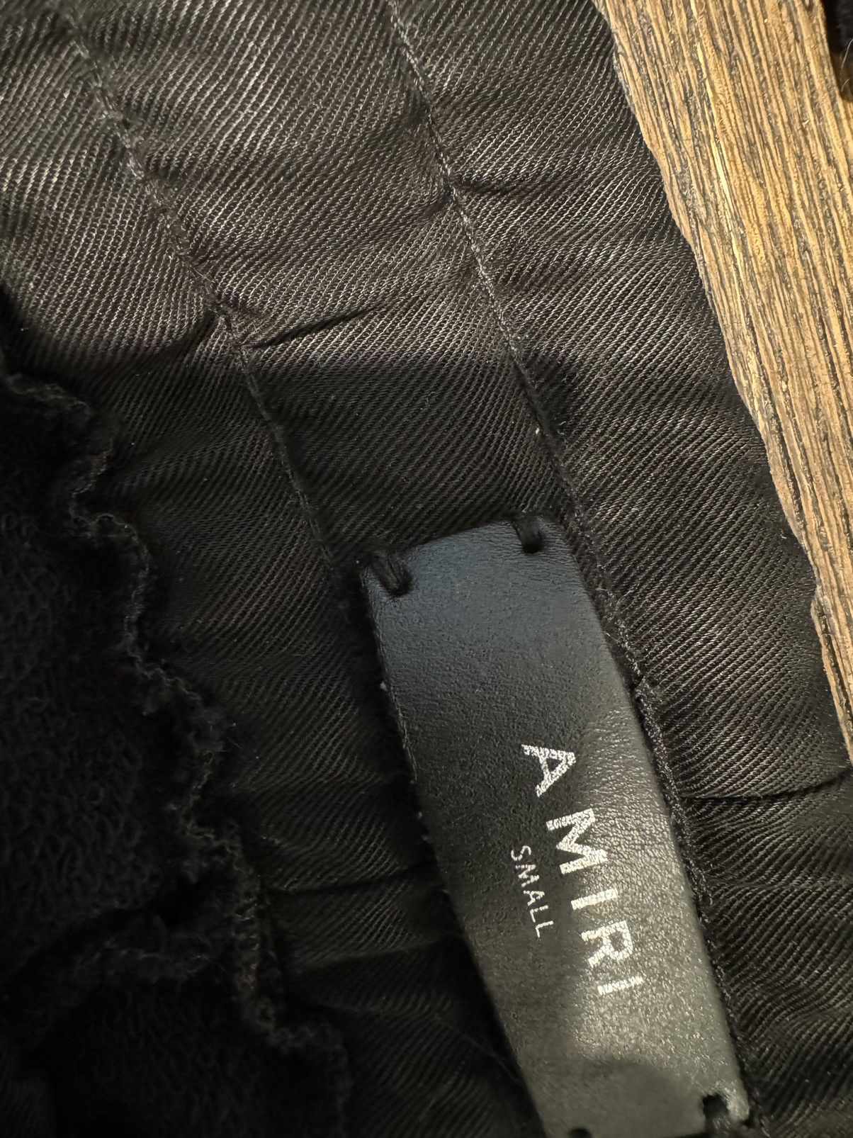 Amiri AMIRI LEATHER PATCH RIPPED SWEATPANTS Size US 32 / EU 48 - 6 Thumbnail