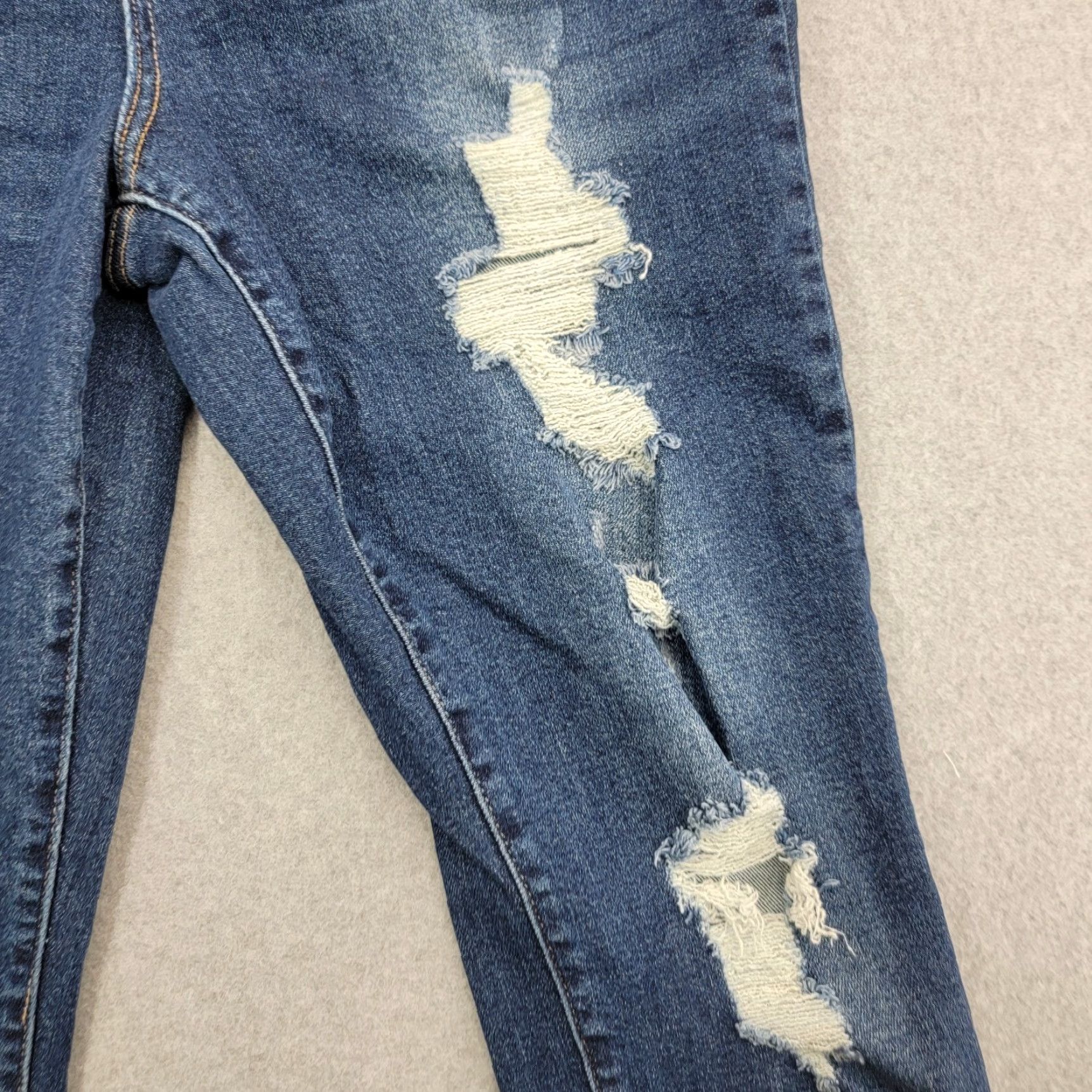 Vintage Judy Blue jeans Womens Size 15/32 Boyfriend Fit Distressed Style JB88220 Jeans Distressed Women Size 36" / US 14 / IT 50 - 6 Thumbnail