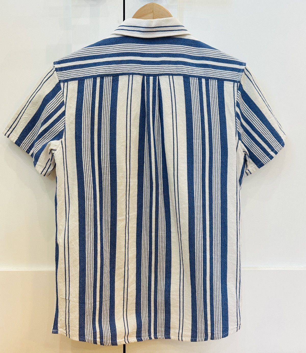 A.P.C. APC Short sleeve blue stripped pattern button down Size US S / EU 44-46 / 1 - 2 Thumbnail