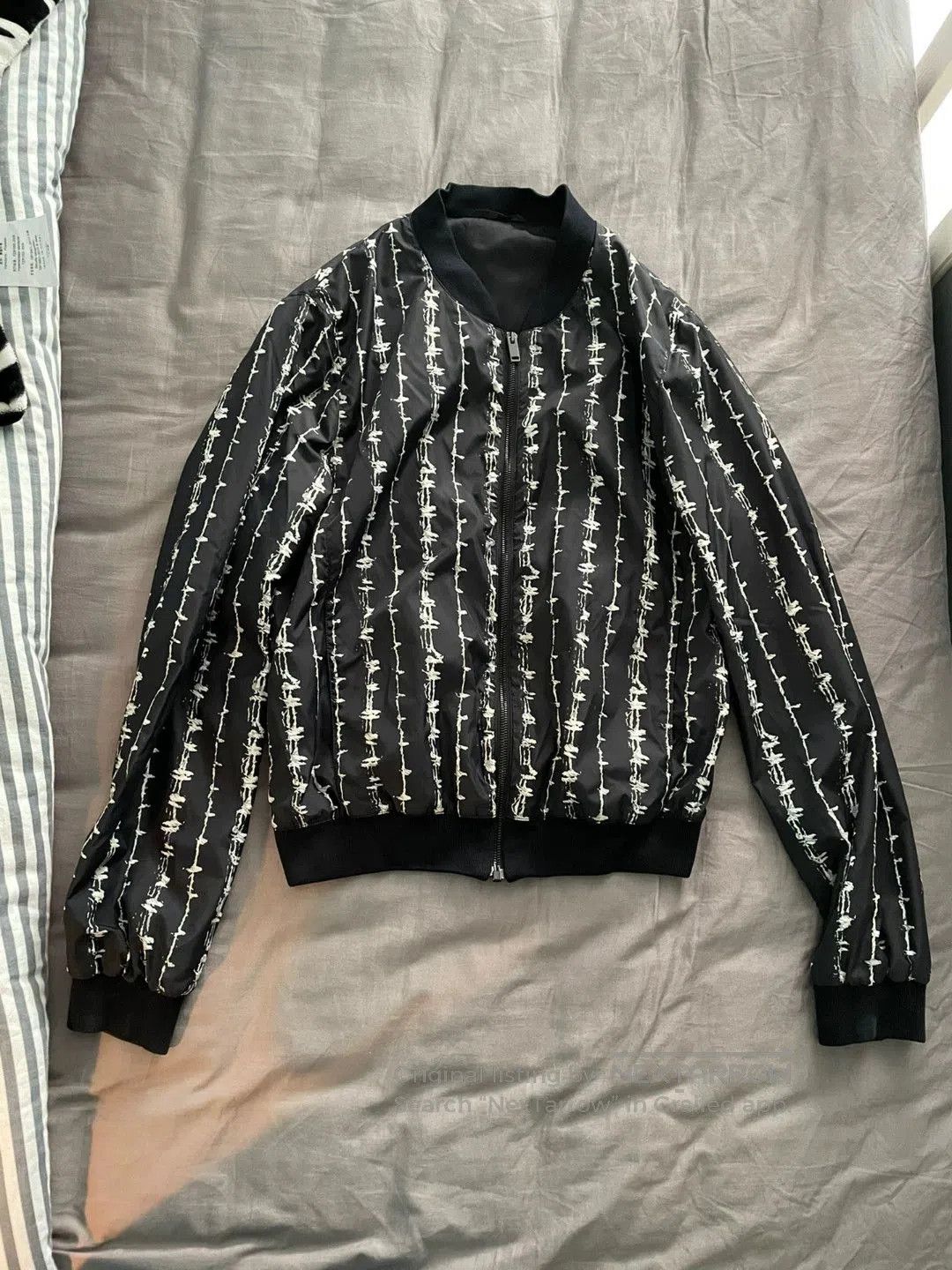 Alexander McQueen alexander mcqueen black short jacket. Size US L / EU 52-54 / 3 - 1 Thumbnail