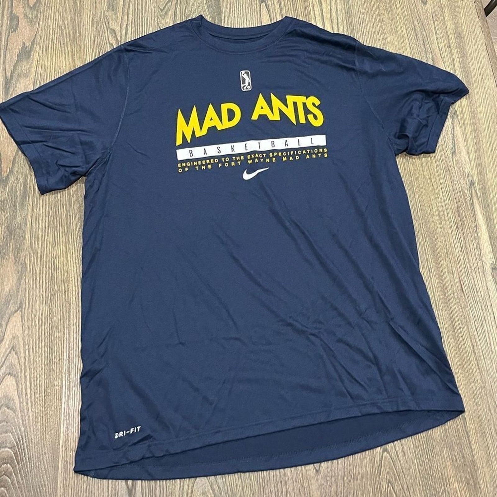Nike NWOT Nike Womens Dri-Fit WNBA Fort Wayne Mad Ants T Shirt XL Size XL / US 12-14 / IT 48-50 - 1 Thumbnail