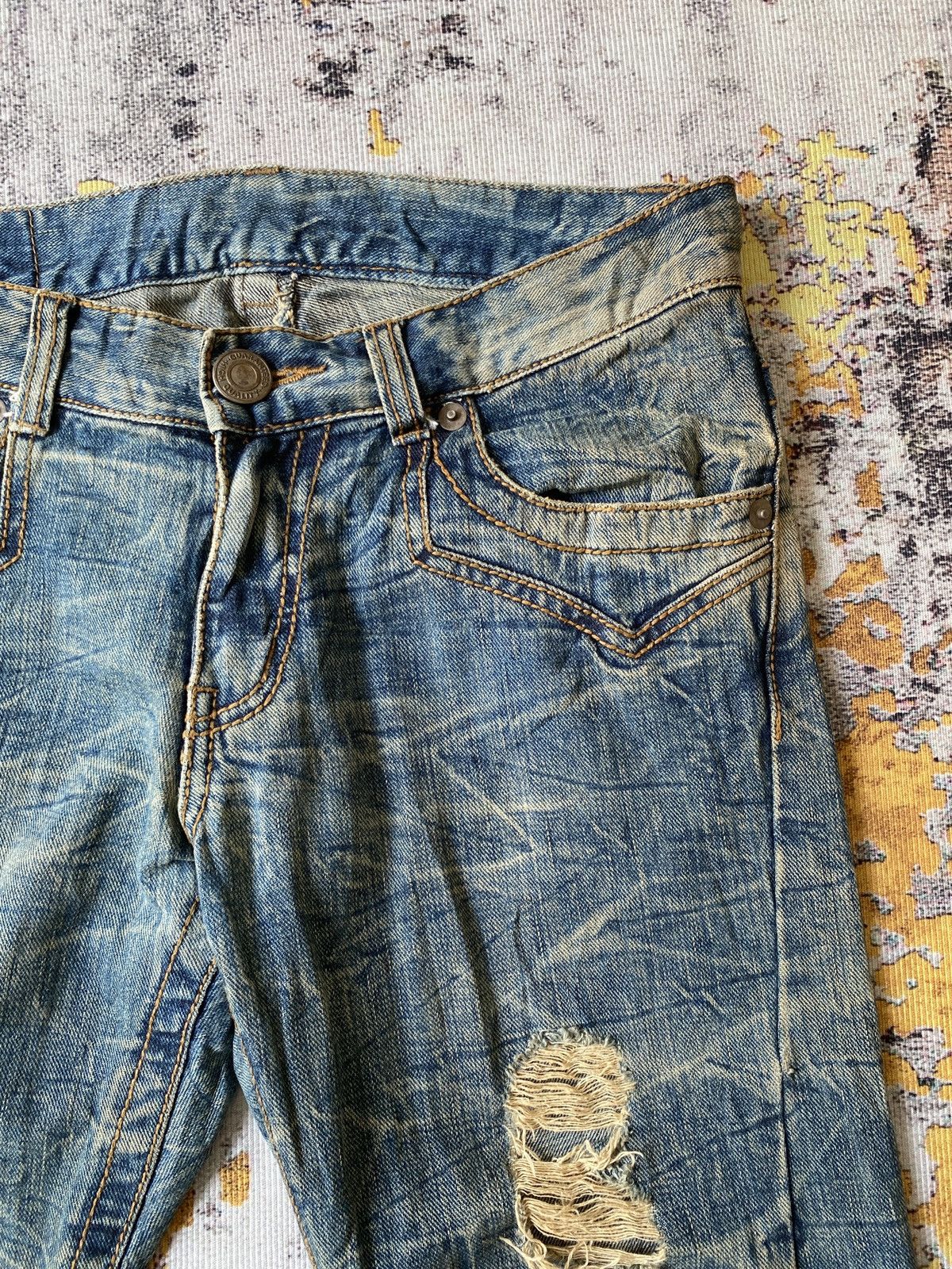 Japanese Brand Rattle Trap Claw Mark Distressed Curve Leg Flare Denim Size US 32 / EU 48 - 9 Thumbnail