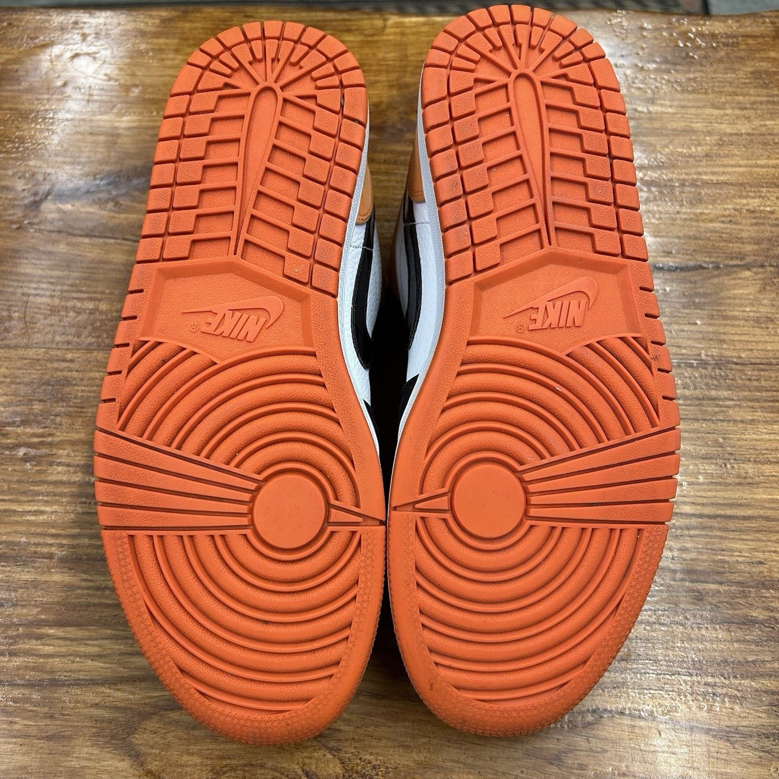 Jordan Brand Size 9 - Air Jordan 1 Low Shattered Backboard Lightly Worn Size US 9 / EU 42 - 6 Thumbnail
