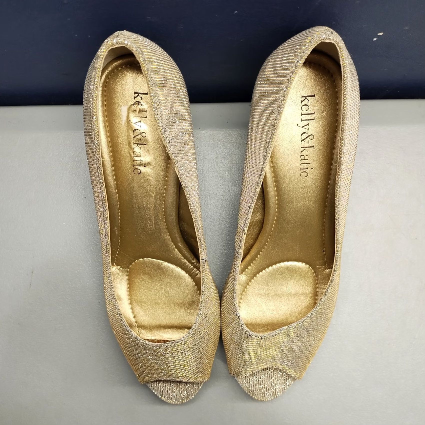 Vintage Kelly & Katie Tibalt Heels Womens Size 8 Silver Gold Metallic Glitter Peep Toe Pump Womens 8 Silver Gold Glitter Peep Toe Stiletto Heels Size US 8 / IT 38 - 6 Thumbnail