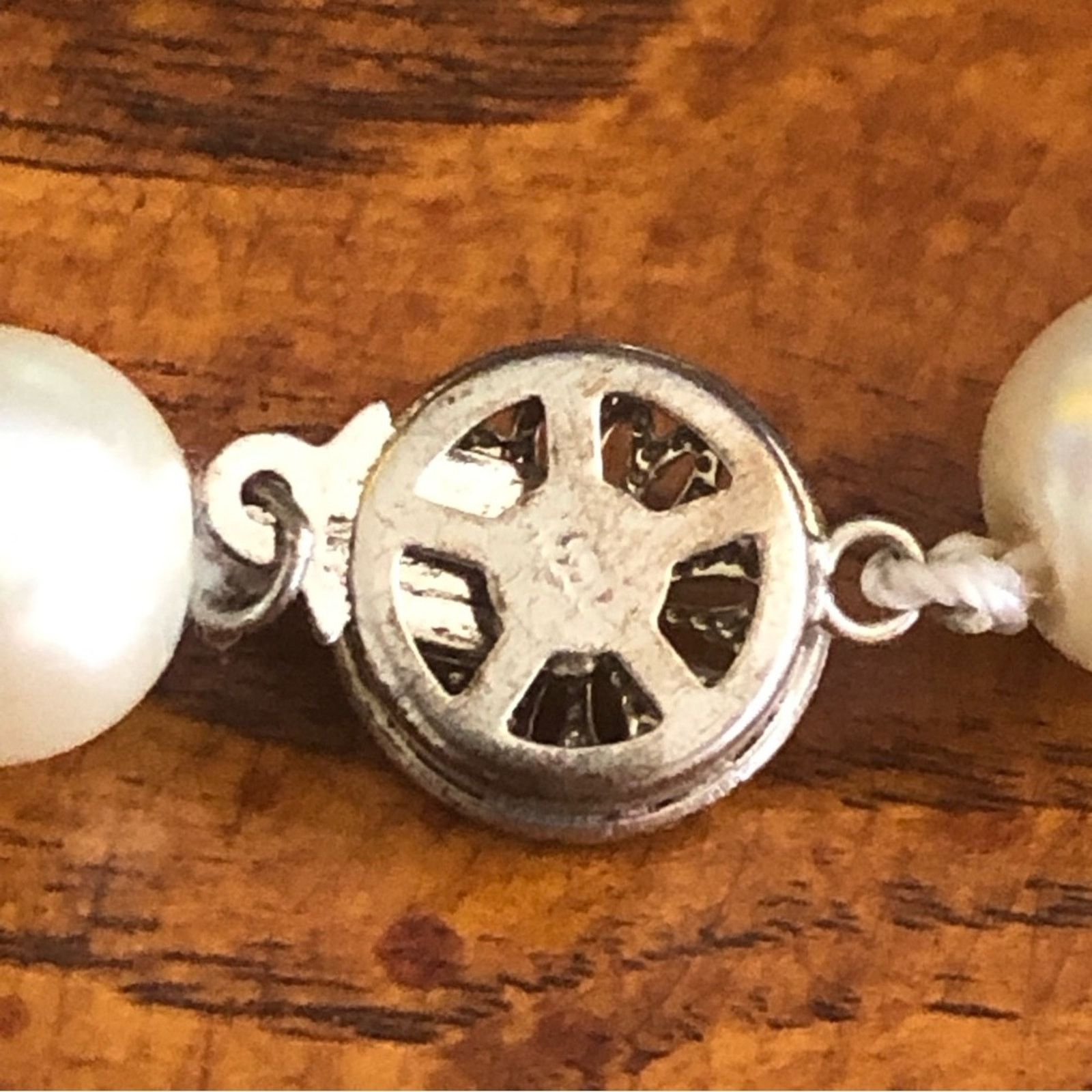 Vintage Vintage hand knotted white faux pearl necklace Size ONE SIZE - 10 Thumbnail