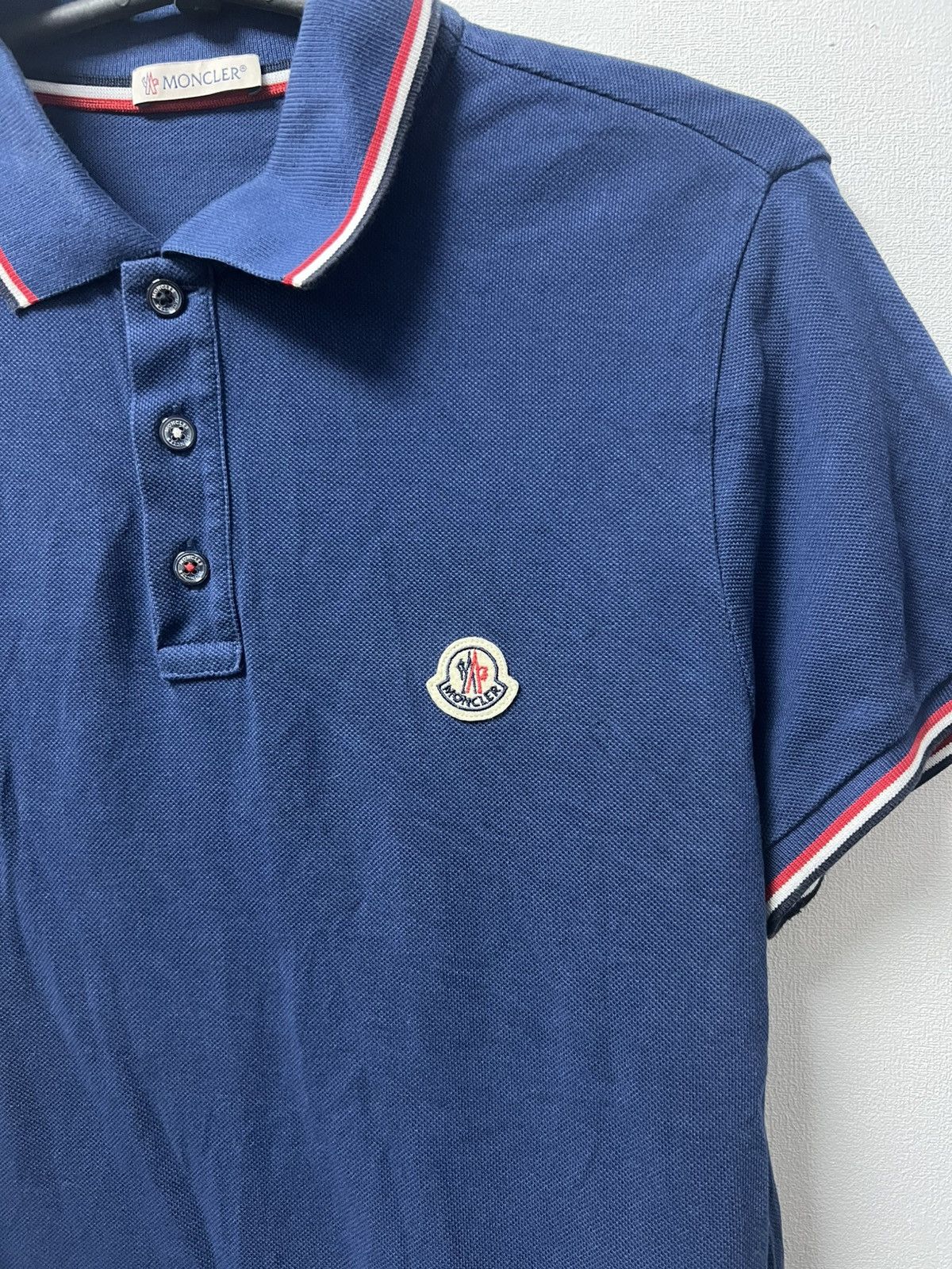 Moncler Moncler Polo Shirt Classic Logo Vintage Designer Size US S / EU 44-46 / 1 - 3 Thumbnail