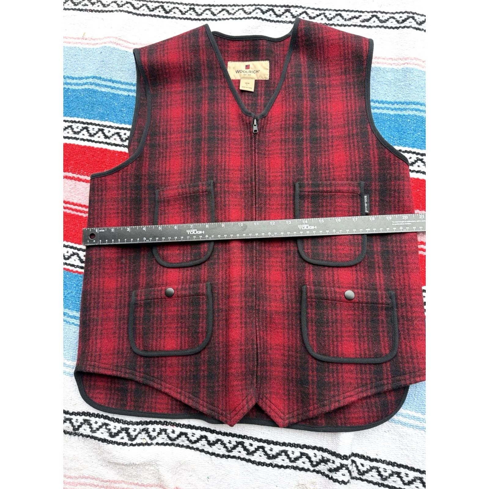 Vintage Woolrich Vest Men’s Large Red Black Plaid Wool Outdoors Hunting Pockets Size US L / EU 52-54 / 3 - 3 Thumbnail