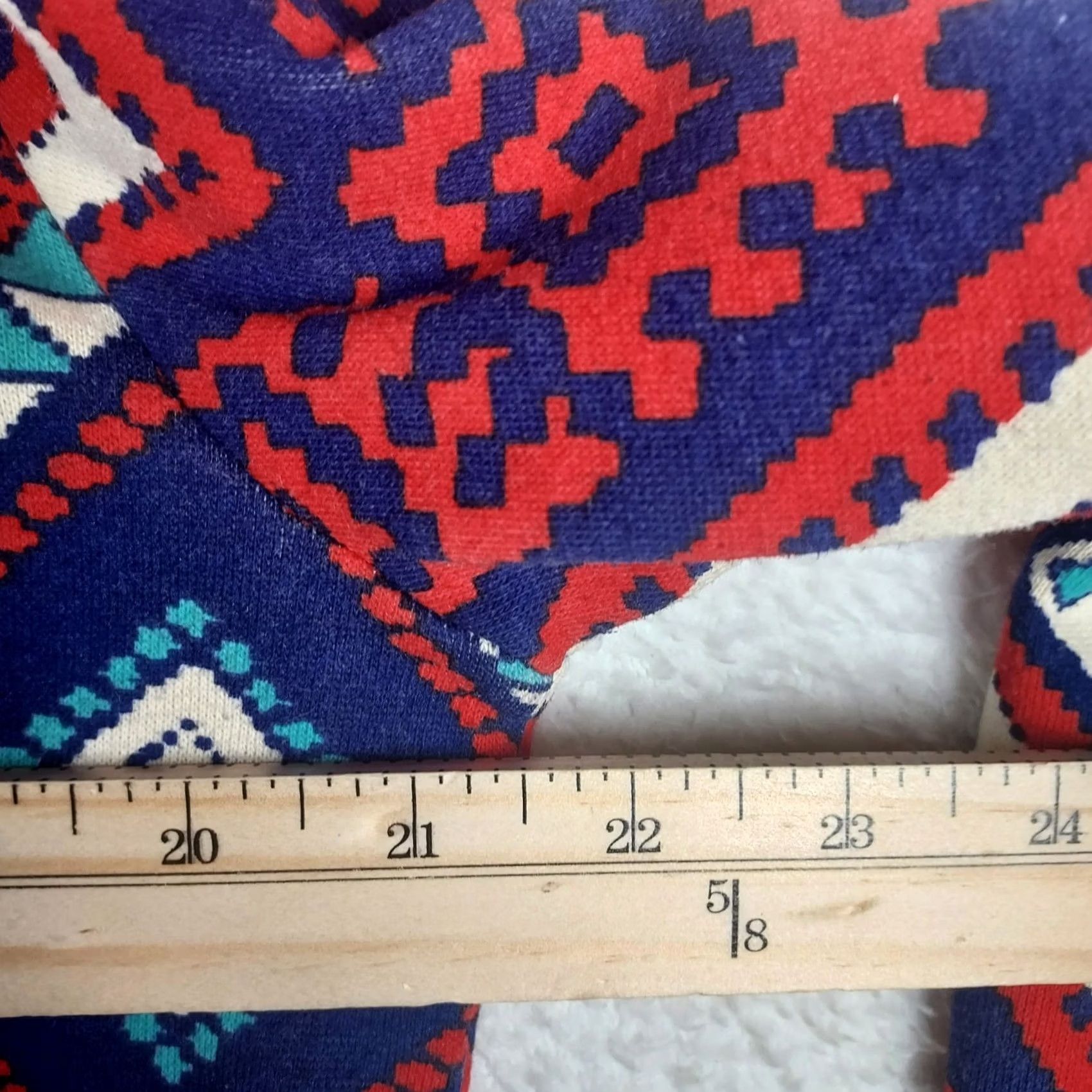 Forever 21 Forever 21 Sweatshirt Mens Medium Geometric Crewneck Pullover Multicolor Long Sleeve Crew Neck Sweatshirt Mens M Regular Fall Winter Spring Walking Size US M / EU 48-50 / 2 - 5 Thumbnail