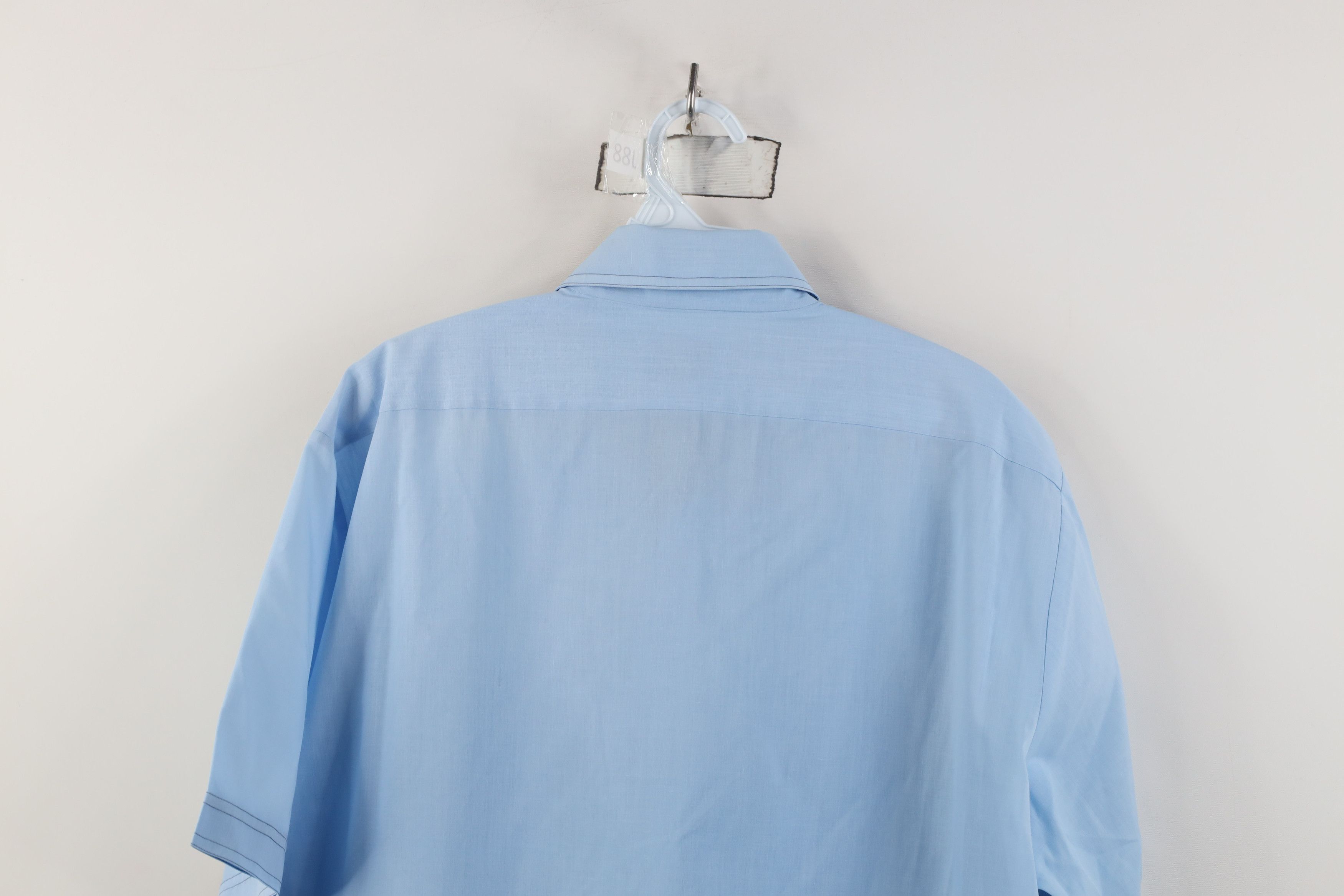 Vintage Vintage 70s Streetwear Short Sleeve Dagger Button Shirt Size US L / EU 52-54 / 3 - 12 Thumbnail
