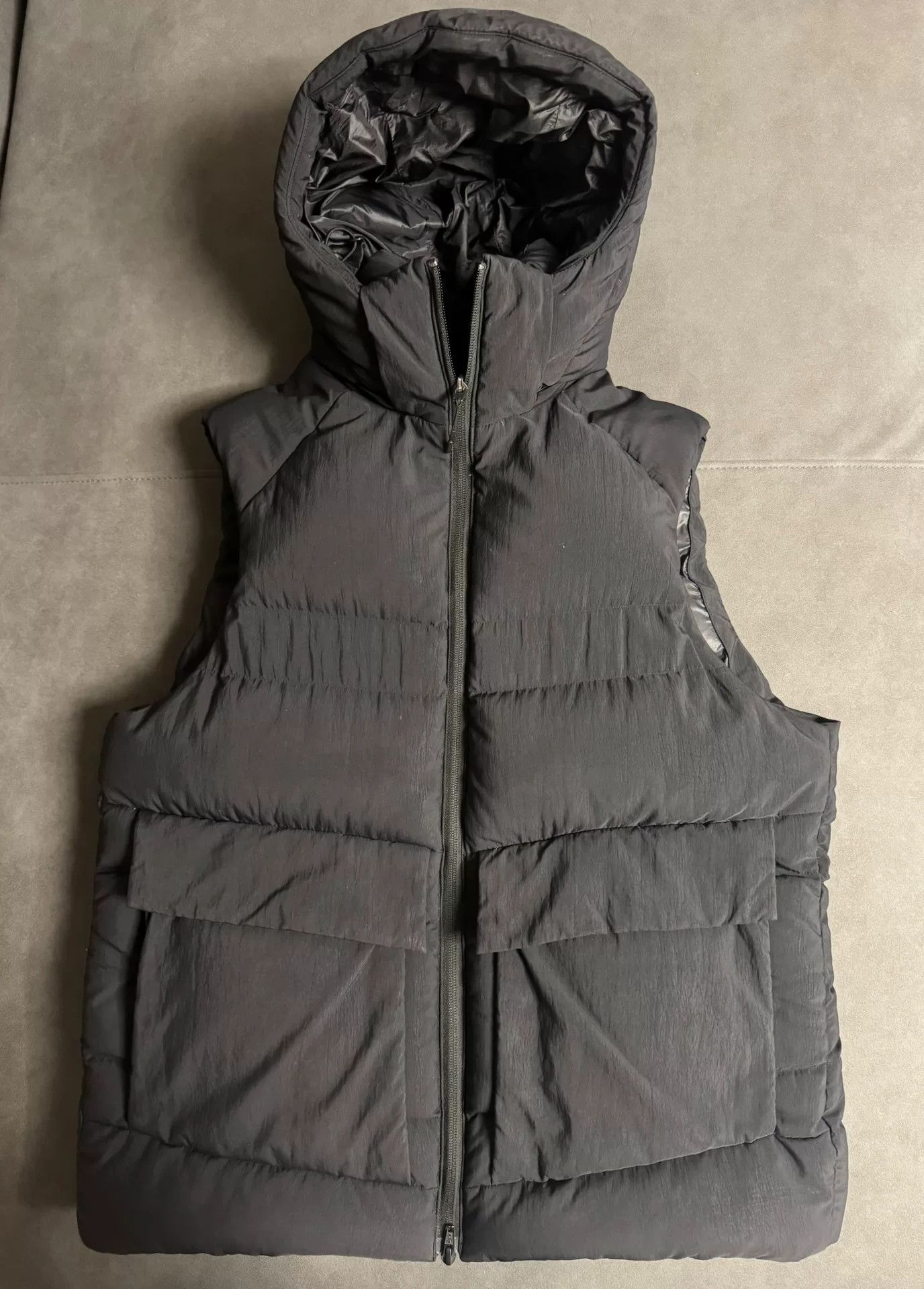 Y-3 Y-3 Yohji Yamamoto Down Vest FW21 Size US S / EU 44-46 / 1 - 1 Thumbnail