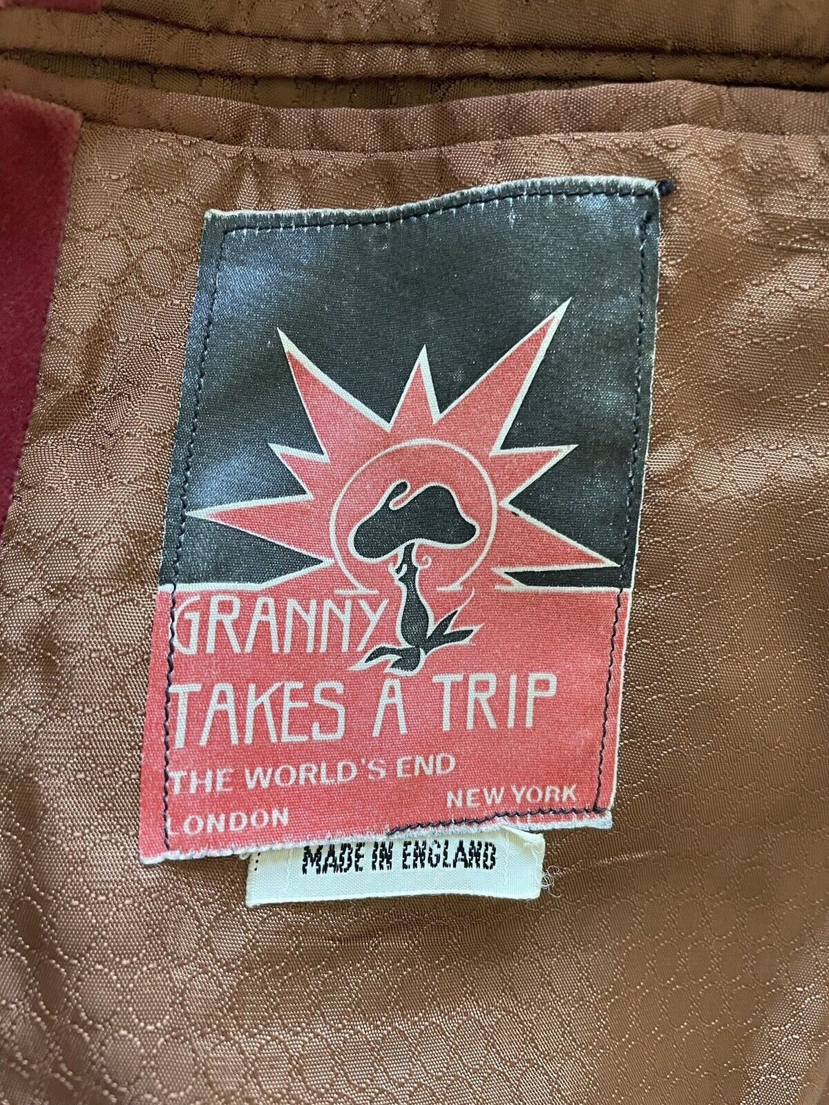 Velvet GRANNY TAKES A TRIP VELVET JACKET 1970’s MAROON ROCK STAR Size 34R - 8 Thumbnail