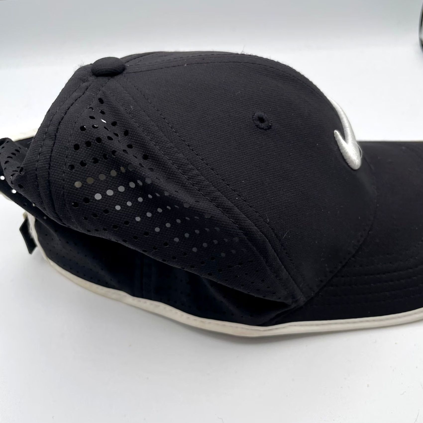 Nike Nike Hat Cap Black White Dri Fit Classic 99 Performance Running Mens Size ONE SIZE - 6 Thumbnail