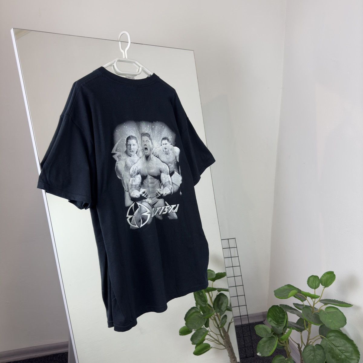 Vintage WWE Batista Vintage Black Tee Big Print Size US XL / EU 56 / 4 - 2 Thumbnail