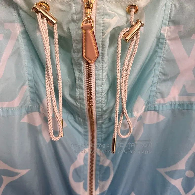 Louis Vuitton Louis Vuitton Gradient presbyopic hooded assault jacket Size XS / US 0-2 / IT 36-38 - 3 Thumbnail